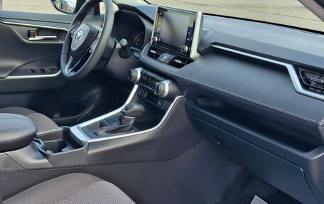 Toyota RAV4, 2021 год, 4 720 000 рублей, 19 фотография