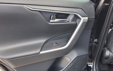 Toyota RAV4, 2021 год, 4 720 000 рублей, 17 фотография
