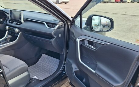 Toyota RAV4, 2021 год, 4 720 000 рублей, 18 фотография