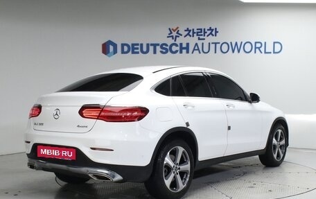 Mercedes-Benz GLC, 2022 год, 3 300 000 рублей, 2 фотография