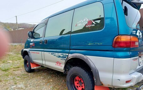 Mitsubishi Delica IV, 1997 год, 1 200 000 рублей, 9 фотография