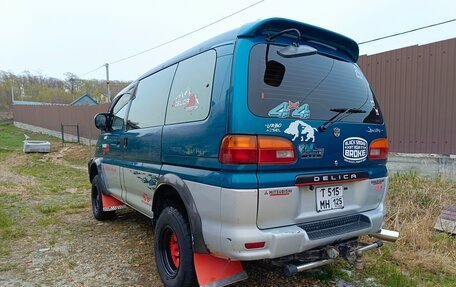 Mitsubishi Delica IV, 1997 год, 1 200 000 рублей, 5 фотография