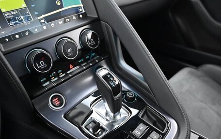 Jaguar F-Type I рестайлинг 2, 2022 год, 4 290 000 рублей, 5 фотография
