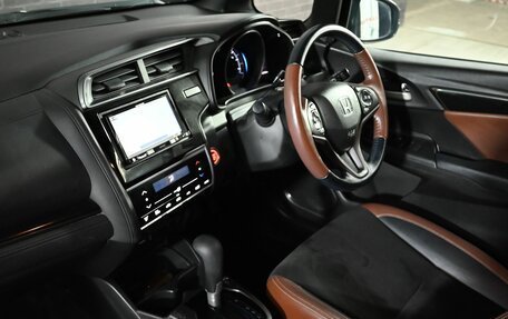 Honda Fit III, 2019 год, 1 450 000 рублей, 10 фотография
