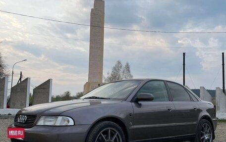 Audi A4, 1997 год, 550 000 рублей, 2 фотография