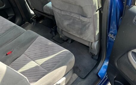 Honda Stream I рестайлинг, 2003 год, 710 000 рублей, 12 фотография