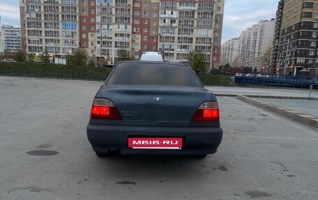 Daewoo Nexia I рестайлинг, 1998 год, 130 000 рублей, 3 фотография