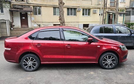 Volkswagen Polo VI (EU Market), 2011 год, 700 000 рублей, 5 фотография