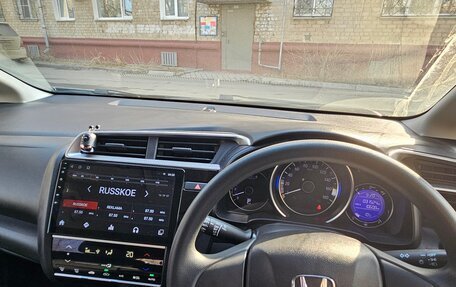 Honda Fit III, 2019 год, 1 100 000 рублей, 2 фотография