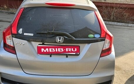 Honda Fit III, 2019 год, 1 100 000 рублей, 3 фотография