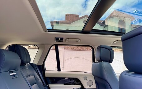 Land Rover Range Rover IV рестайлинг, 2018 год, 6 700 000 рублей, 15 фотография