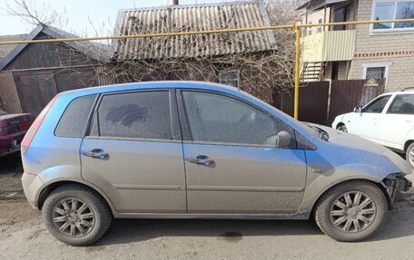 Ford Fiesta, 2005 год, 250 000 рублей, 4 фотография