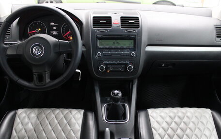 Volkswagen Jetta VI, 2009 год, 593 000 рублей, 6 фотография