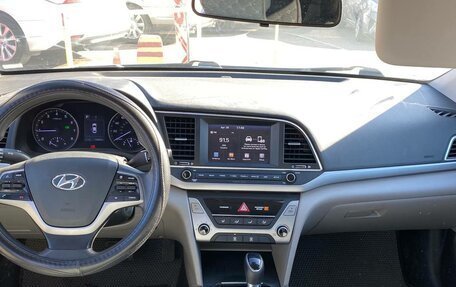 Hyundai Elantra VI рестайлинг, 2018 год, 1 395 000 рублей, 3 фотография