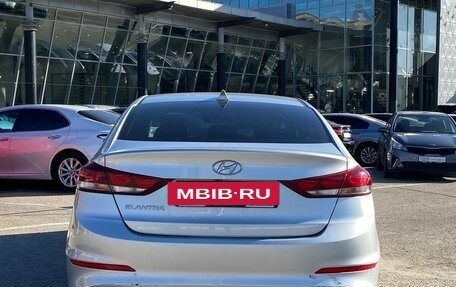 Hyundai Elantra VI рестайлинг, 2018 год, 1 395 000 рублей, 11 фотография