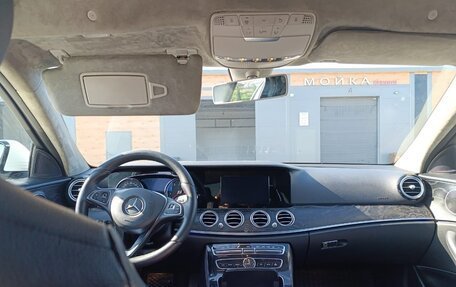Mercedes-Benz E-Класс, 2017 год, 2 680 000 рублей, 2 фотография