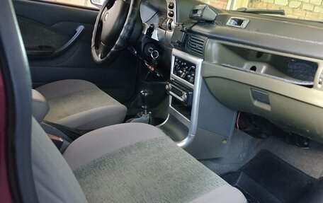 Daewoo Nexia I рестайлинг, 2004 год, 215 599 рублей, 2 фотография