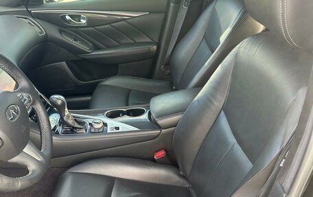 Infiniti Q50 I рестайлинг, 2017 год, 2 400 000 рублей, 17 фотография