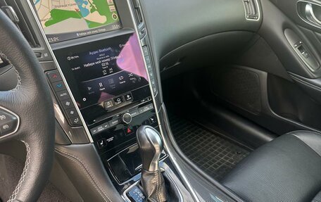 Infiniti Q50 I рестайлинг, 2017 год, 2 400 000 рублей, 26 фотография