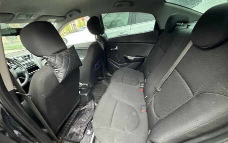 KIA Rio III рестайлинг, 2013 год, 900 000 рублей, 10 фотография