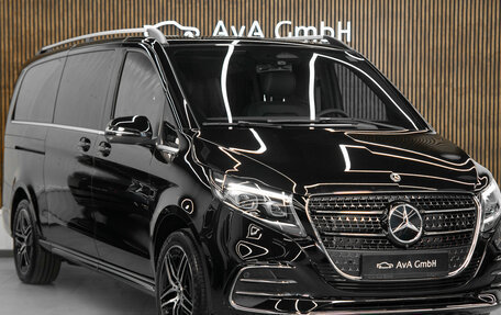 Mercedes-Benz V-Класс, 2024 год, 30 700 000 рублей, 1 фотография