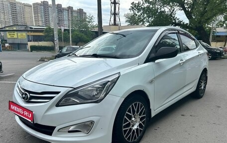 Hyundai Solaris II рестайлинг, 2016 год, 889 000 рублей, 1 фотография