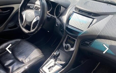 Hyundai Avante, 2011 год, 925 000 рублей, 8 фотография