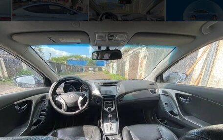 Hyundai Avante, 2011 год, 925 000 рублей, 7 фотография
