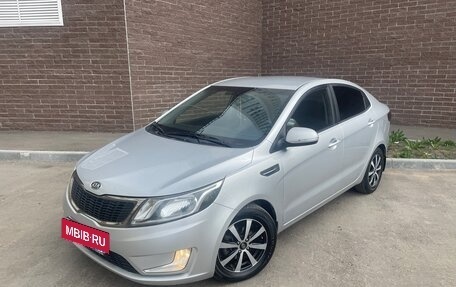 KIA Rio III рестайлинг, 2011 год, 829 999 рублей, 2 фотография