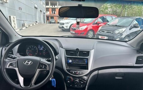 Hyundai Solaris II рестайлинг, 2016 год, 889 000 рублей, 9 фотография