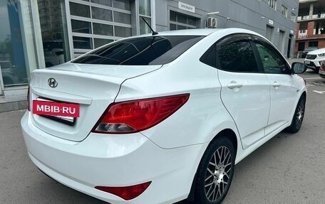 Hyundai Solaris II рестайлинг, 2016 год, 889 000 рублей, 5 фотография