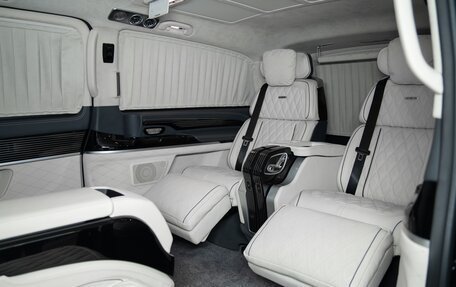 Mercedes-Benz V-Класс, 2024 год, 30 700 000 рублей, 8 фотография