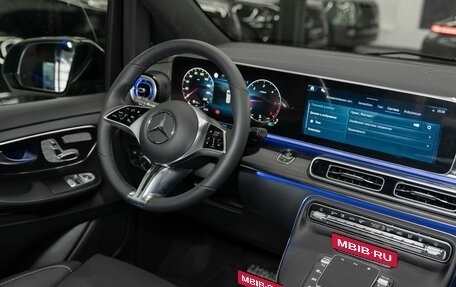 Mercedes-Benz V-Класс, 2024 год, 30 700 000 рублей, 10 фотография