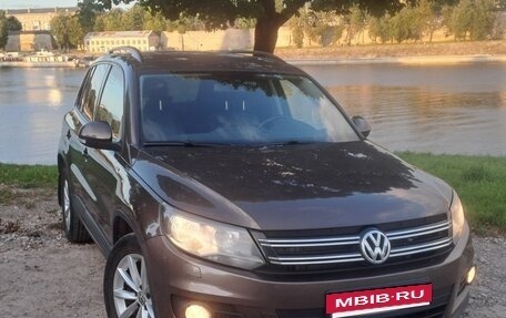 Volkswagen Tiguan I, 2016 год, 1 648 000 рублей, 2 фотография