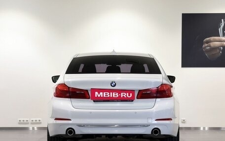 BMW 5 серия, 2017 год, 3 359 000 рублей, 6 фотография