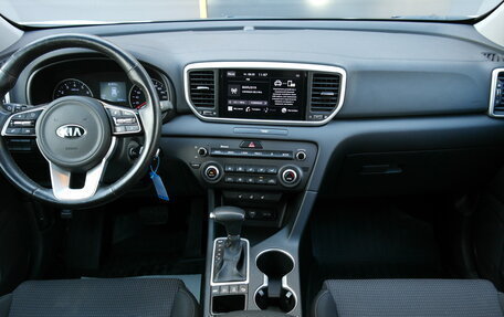 KIA Sportage IV рестайлинг, 2022 год, 2 728 000 рублей, 10 фотография
