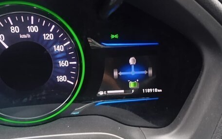 Honda Vezel, 2014 год, 1 450 000 рублей, 13 фотография