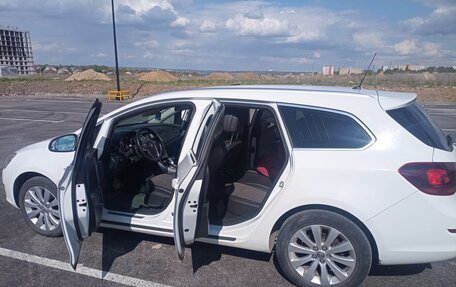 Opel Astra J, 2011 год, 740 000 рублей, 5 фотография