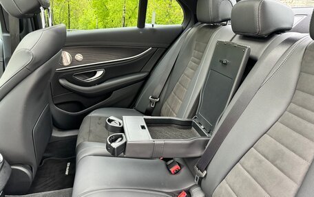 Mercedes-Benz E-Класс, 2021 год, 5 330 000 рублей, 19 фотография