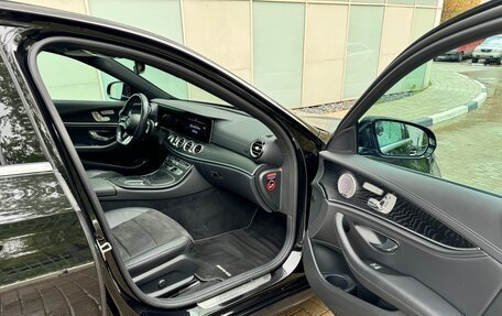 Mercedes-Benz E-Класс, 2021 год, 5 330 000 рублей, 24 фотография