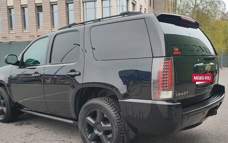 Chevrolet Tahoe III, 2013 год, 2 500 000 рублей, 4 фотография