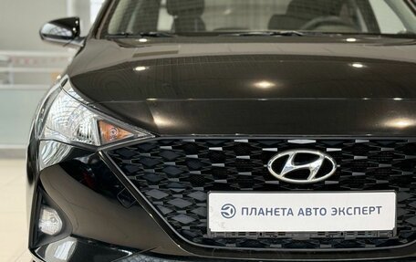 Hyundai Solaris II рестайлинг, 2021 год, 1 600 000 рублей, 4 фотография
