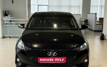 Hyundai Solaris II рестайлинг, 2021 год, 1 600 000 рублей, 2 фотография