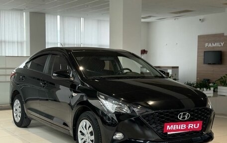 Hyundai Solaris II рестайлинг, 2021 год, 1 600 000 рублей, 3 фотография