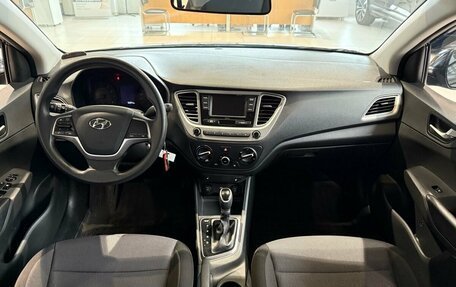 Hyundai Solaris II рестайлинг, 2021 год, 1 600 000 рублей, 16 фотография