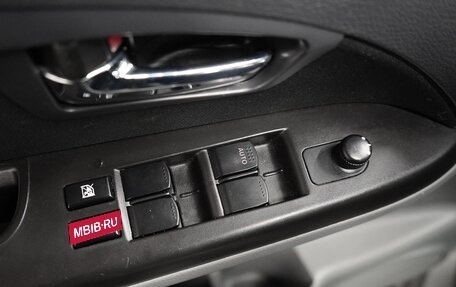 Suzuki SX4 II рестайлинг, 2011 год, 1 650 000 рублей, 18 фотография