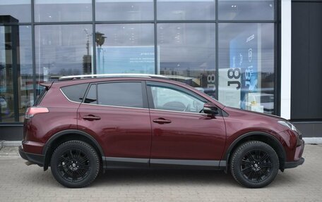 Toyota RAV4, 2018 год, 1 980 000 рублей, 4 фотография