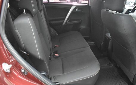 Toyota RAV4, 2018 год, 1 980 000 рублей, 11 фотография
