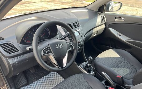 Hyundai Solaris II рестайлинг, 2014 год, 1 050 000 рублей, 12 фотография