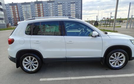 Volkswagen Tiguan I, 2014 год, 2 100 000 рублей, 4 фотография